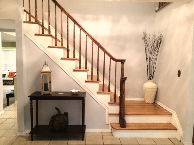 After Staging: Using a console table that fits the space. 